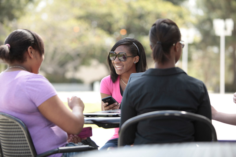 Hang out at Emendare' - the campus coffee shop