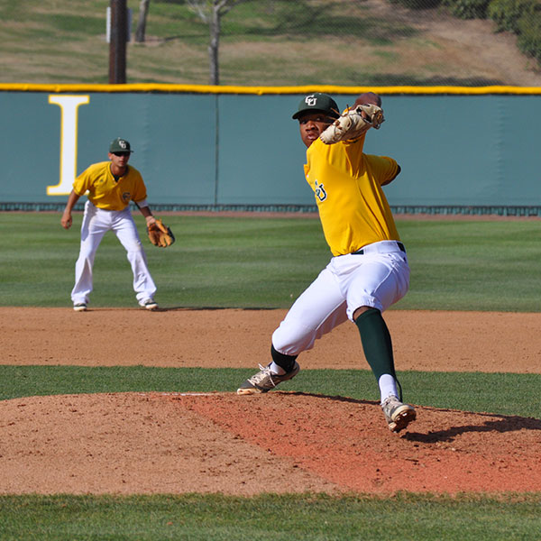 CUI baseball team on the field