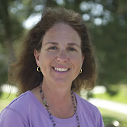 Photo of Carol Holt