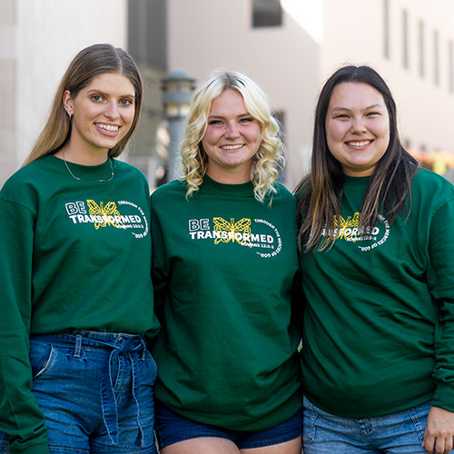 Heidi Rose, Amanda Renfro, Leah Sugita, and Sydney Hildebrand