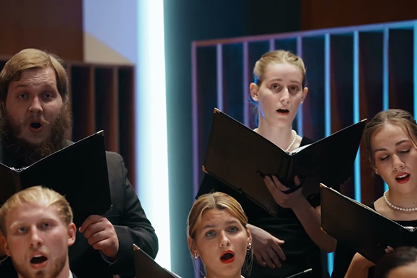 Concordia Choir - Evening Prayer - bmusic by Ola Gjeilo, featuring saxophonist Avery Smith