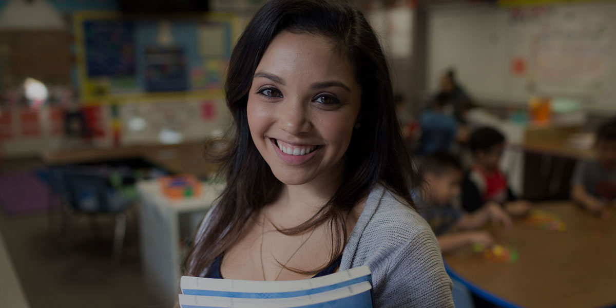 Erika Lopez in the classroom with her students