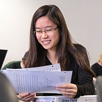 Grace Chong and Cecilia Eiroa working in the Chemistry lab