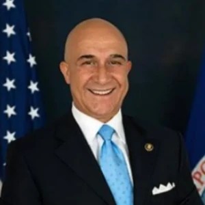 A man in a suit and tie