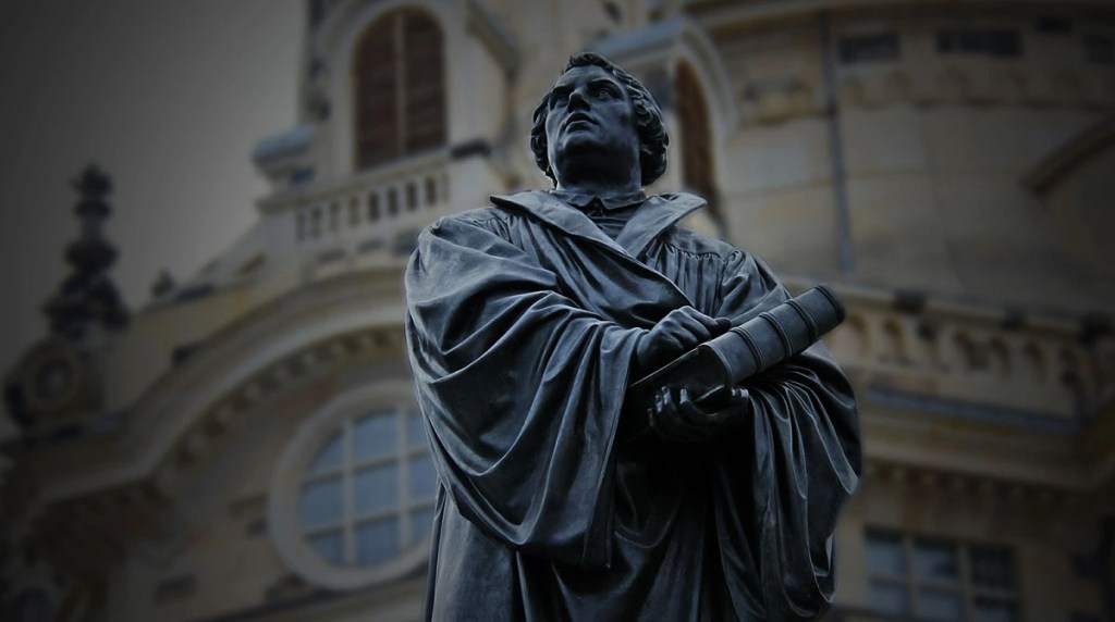 A statue of Martin Luther