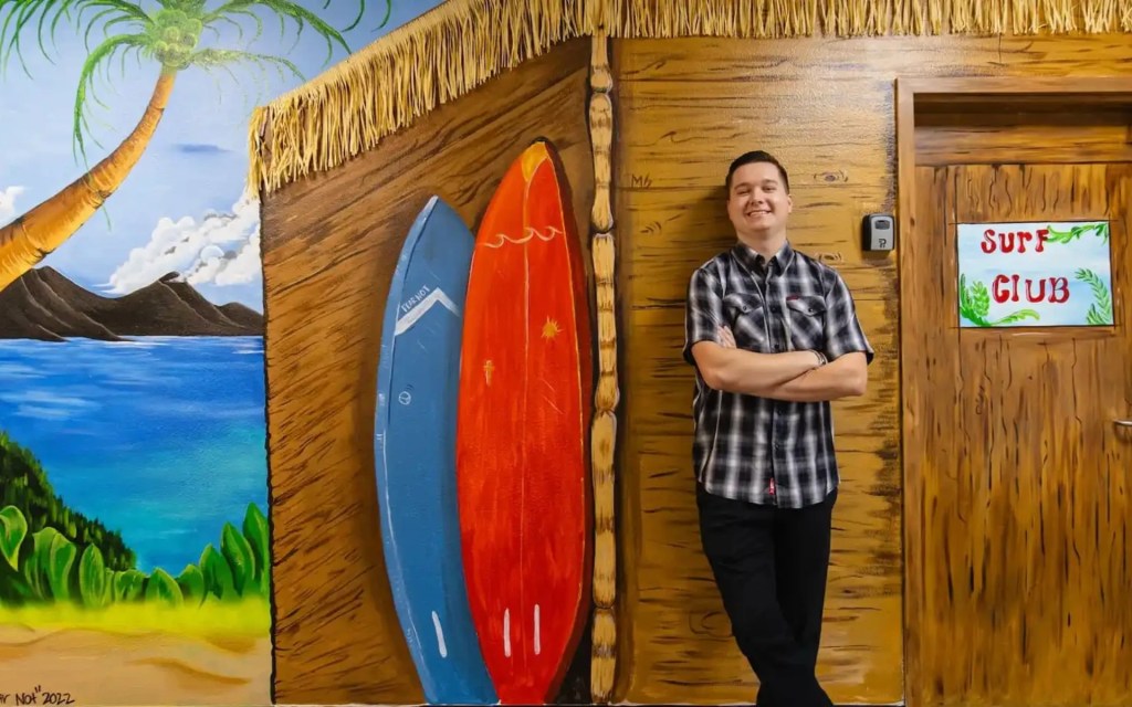 Mural-painting Student Beautifies Public Spaces