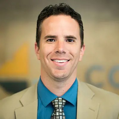A man in a suit and tie